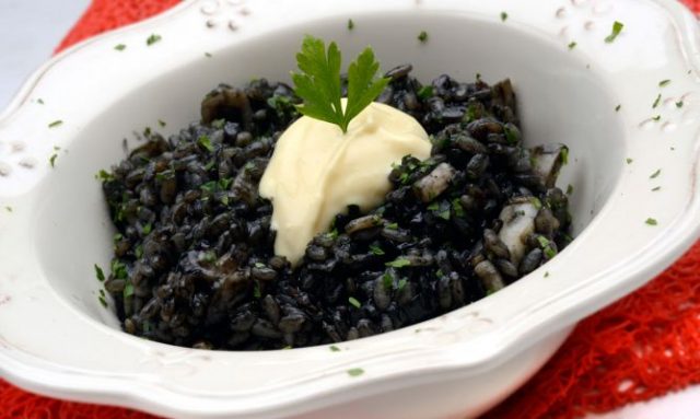 Paella arroz negro